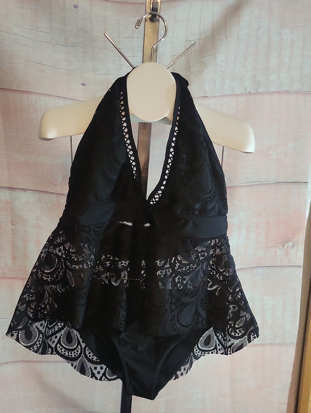 Beachsissi Black Lace Halter Tankini